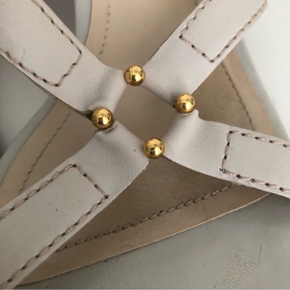 Etienne Aigner E Cross Leather Heels - Picture 3 of 8